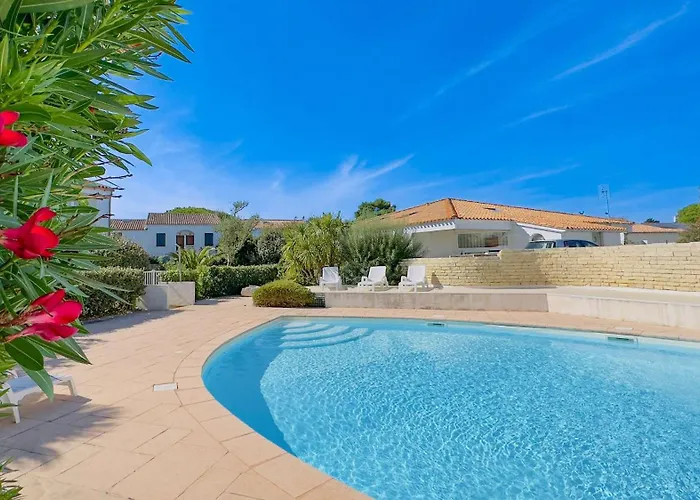 A Proximite Du Cinema Et Du Marche, A 150 M De La * La Couarde-sur-Mer